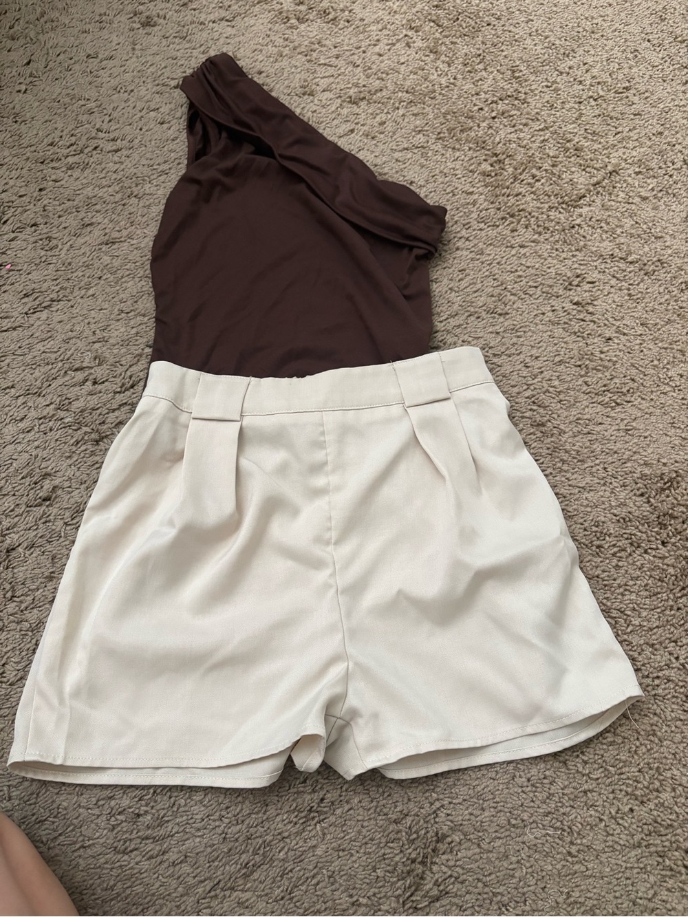 High-Waist Cream Pleated Women’s Shorts